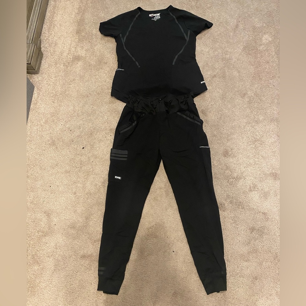Grey’s Anatomy Medium Scrub Set